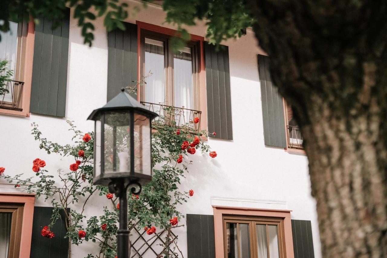 Landhotel Waldhaus Laubach  Buitenkant foto